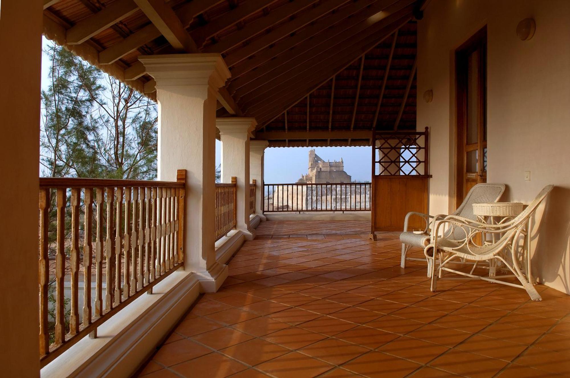 Neemrana'S - Bungalow On The Beach Tharangambadi Bagian luar foto