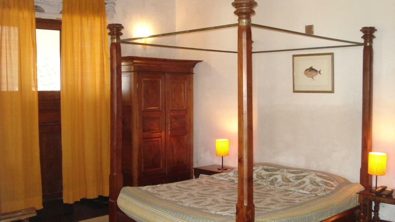 Neemrana'S - Bungalow On The Beach Tharangambadi Bagian luar foto