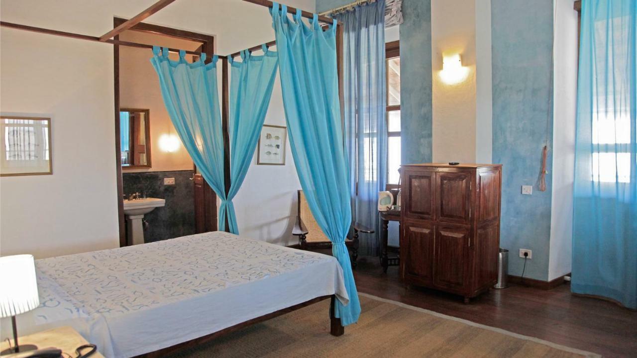 Neemrana'S - Bungalow On The Beach Tharangambadi Bagian luar foto